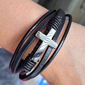 Black Polished Stone Cross Bracelet